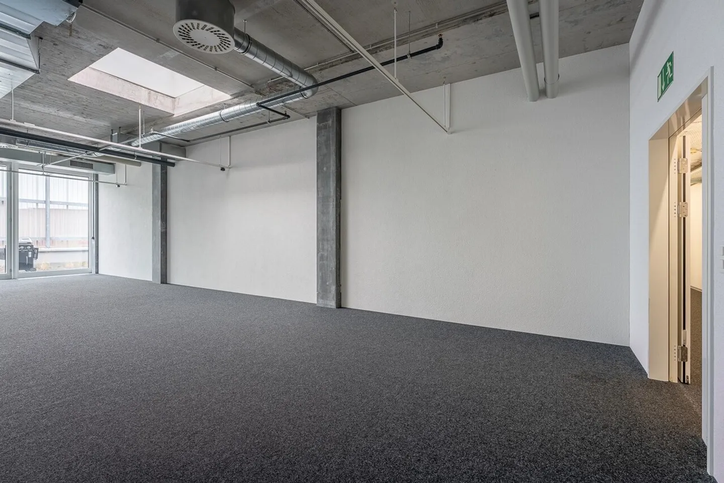 Büro mit eigenem Terrassenzugang - Foto 1 von 2