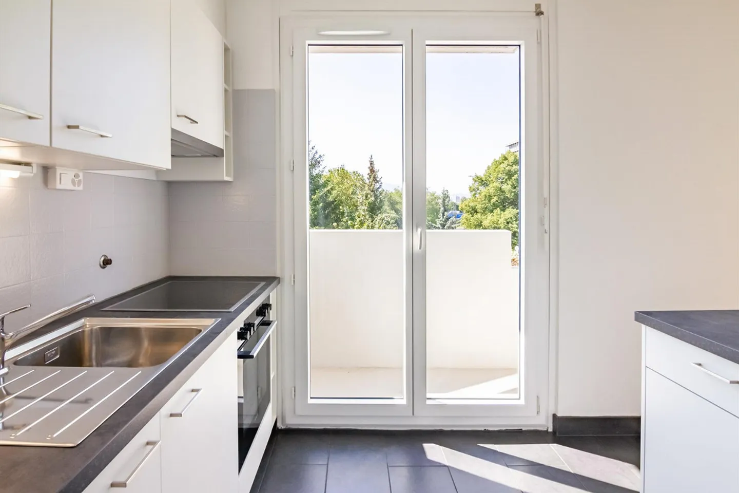 Leben in Charmilles in einem aufstrebenden Viertel - Foto 4 von 8