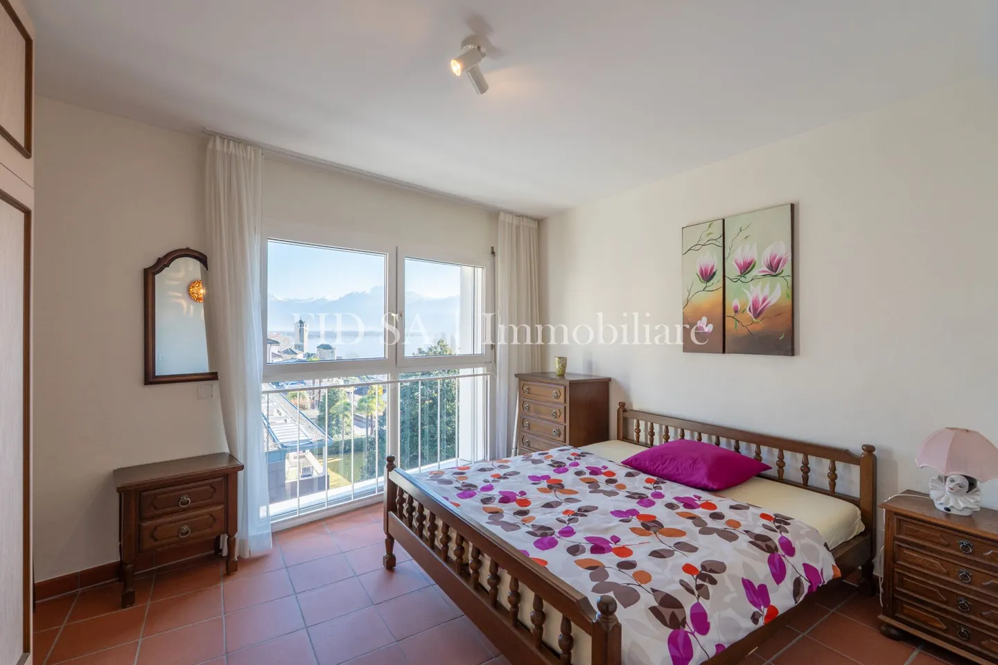 MINUSIO - Appartement 3,5 pièces au dernier étage avec vue sur le lac - Photo 8 sur 12