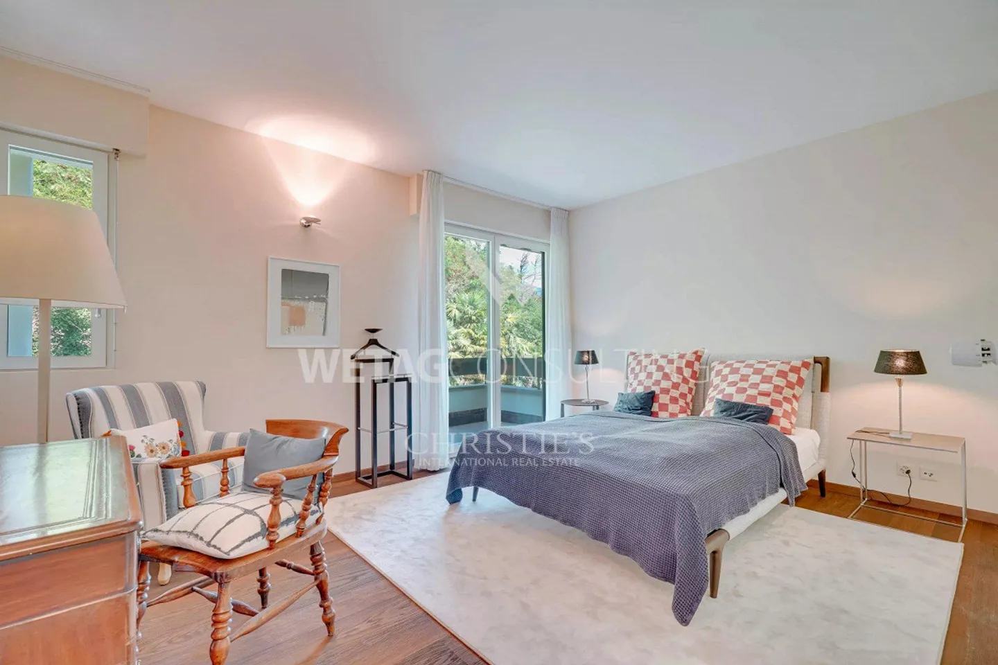 Penthouse exclusif et spacieux avec vue panoramique sur le lac - Photo 9 sur 13