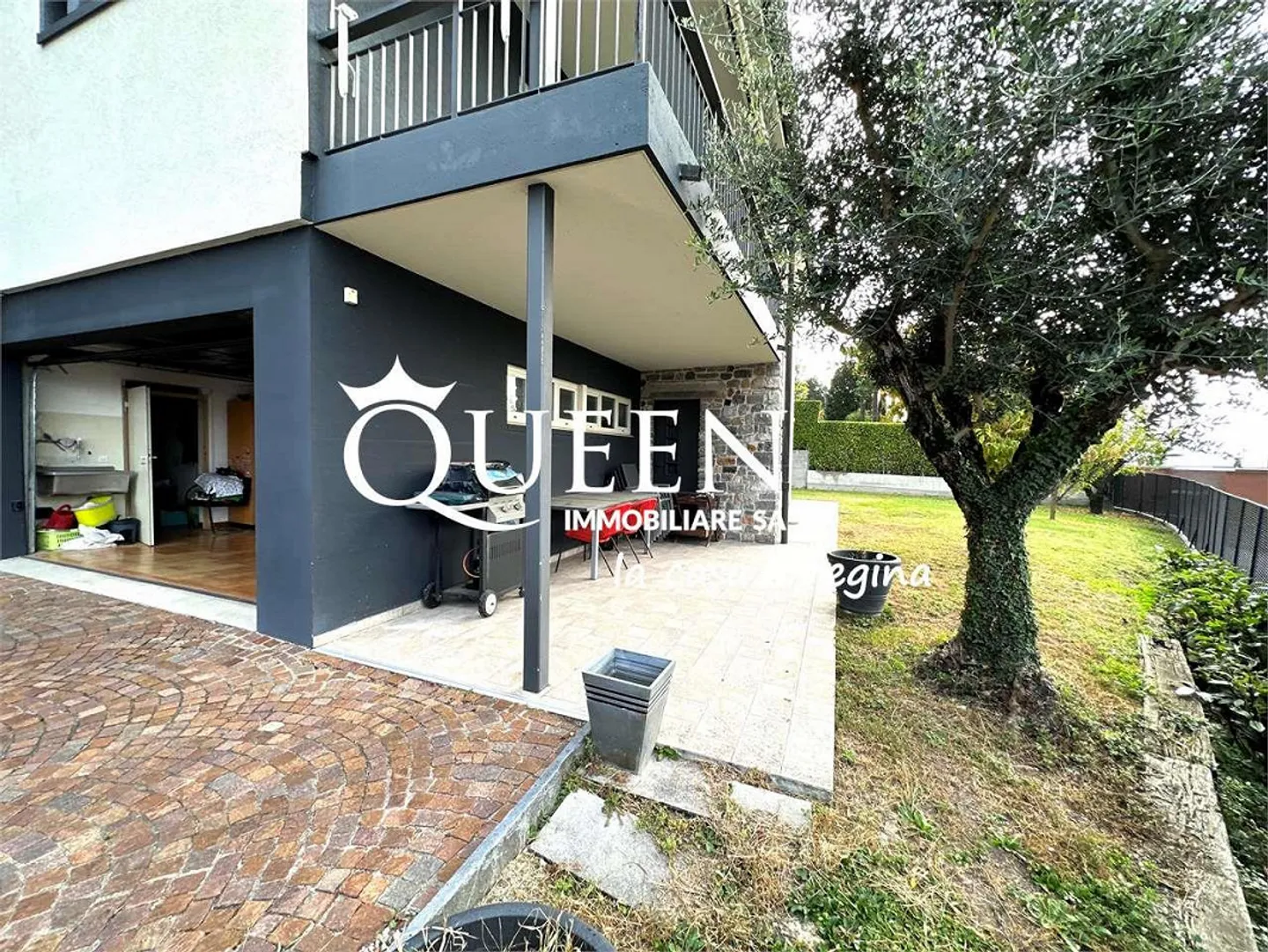 Vacallo: Villa 5.5 Zimmer, 260 qm, großes Grundstück, dominante Lage - Foto 10 von 13