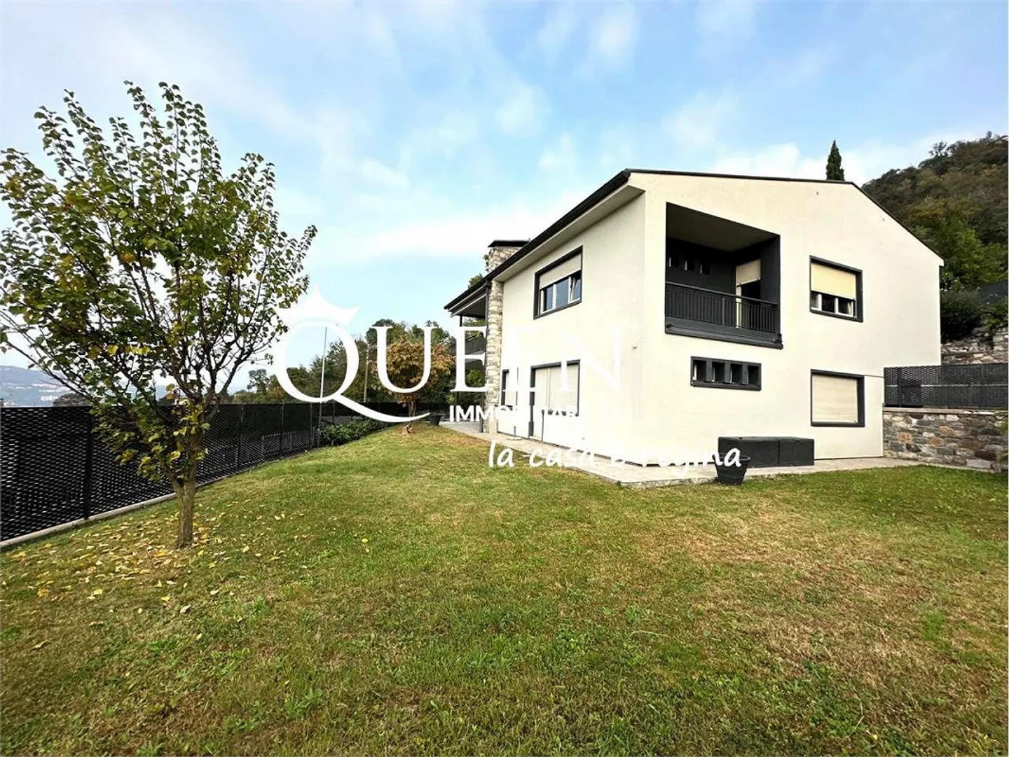 Vacallo: Villa 5.5 Zimmer, 260 qm, großes Grundstück, dominante Lage - Foto 13 von 13