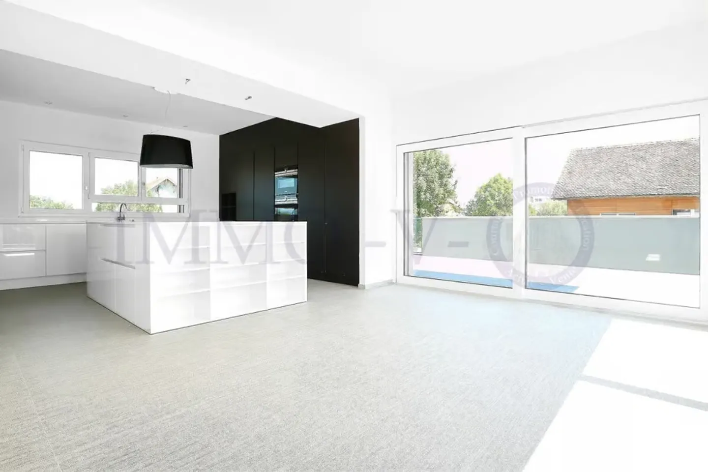 LUXURY PENTHOUSE WITH LARGE BALCONY TERRACE OF 117M2 - Photo 4 of 10