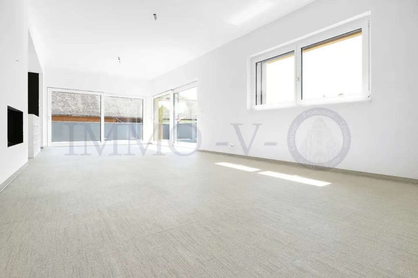 LUXURY PENTHOUSE WITH LARGE BALCONY TERRACE OF 117M2 - Photo 3 of 10