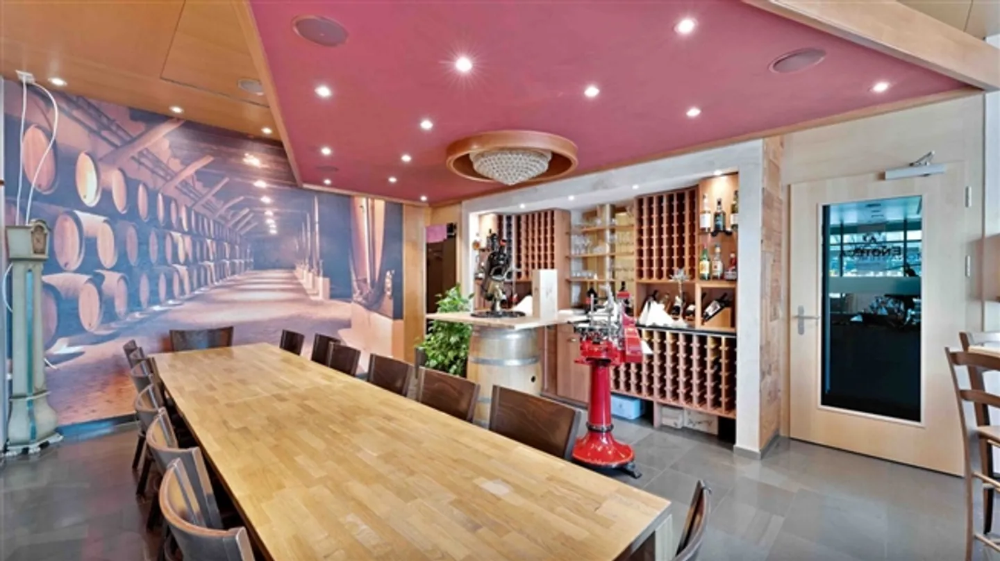 Cropping farm - Photo 9 of 13