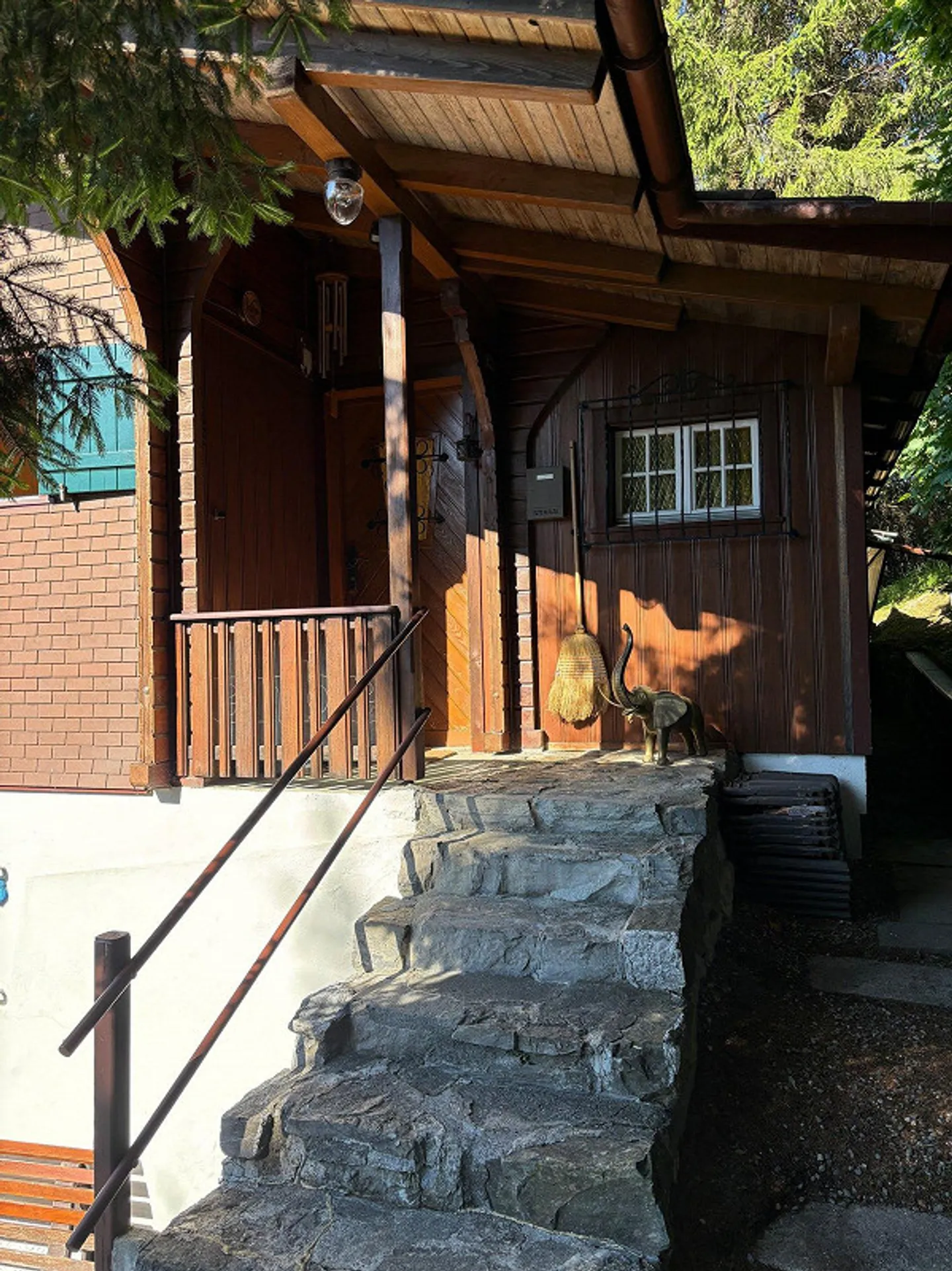 Holiday Chalet House - Photo 2 of 5