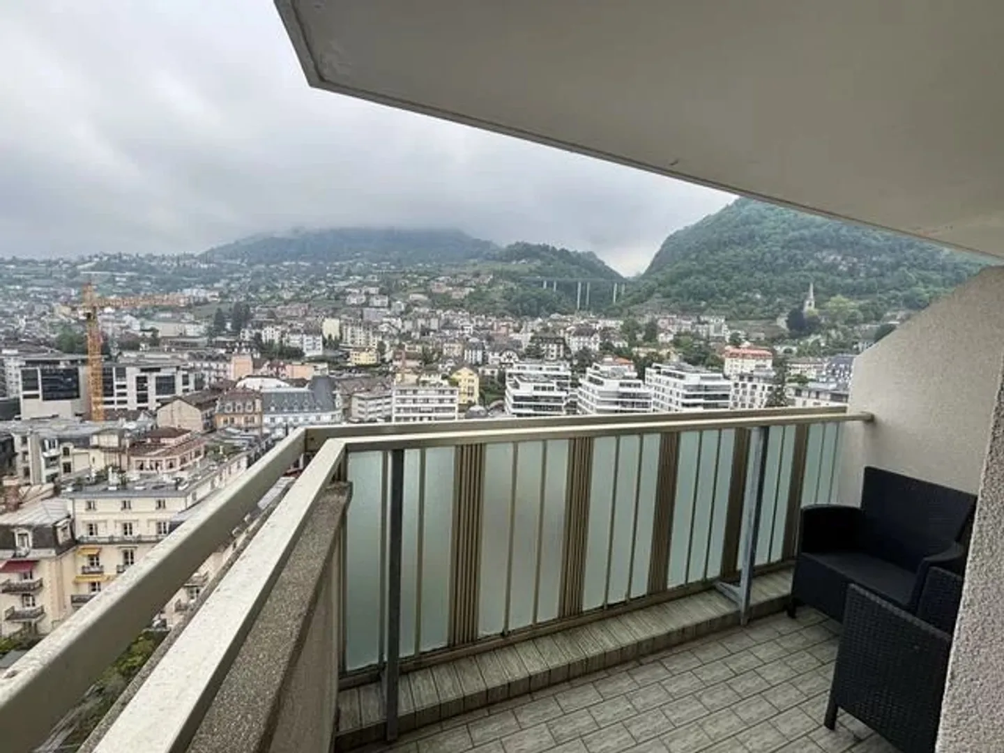 Appartamento arredato con 2 stanze al 16° piano con vista su Montreux e sul lago. - Foto 5 di 12
