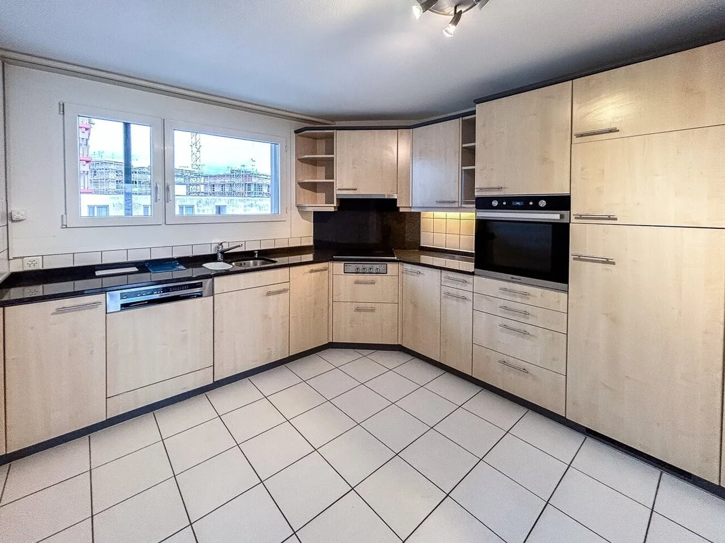 Helle 4.5-Zimmer Maisonette - Foto 4 von 10