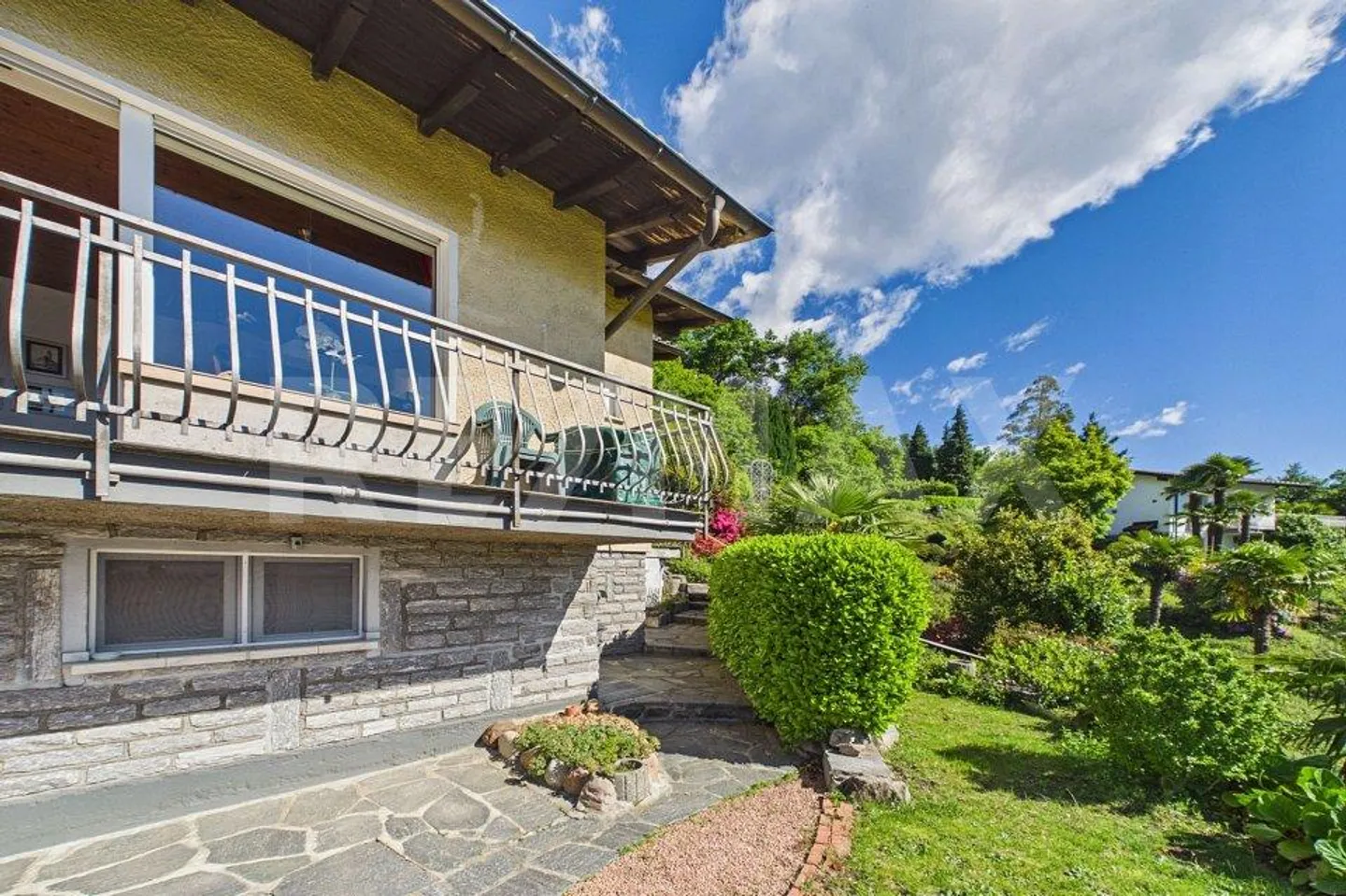 Cozy single-family home with panoramic terrace and garden - Photo 1 of 13