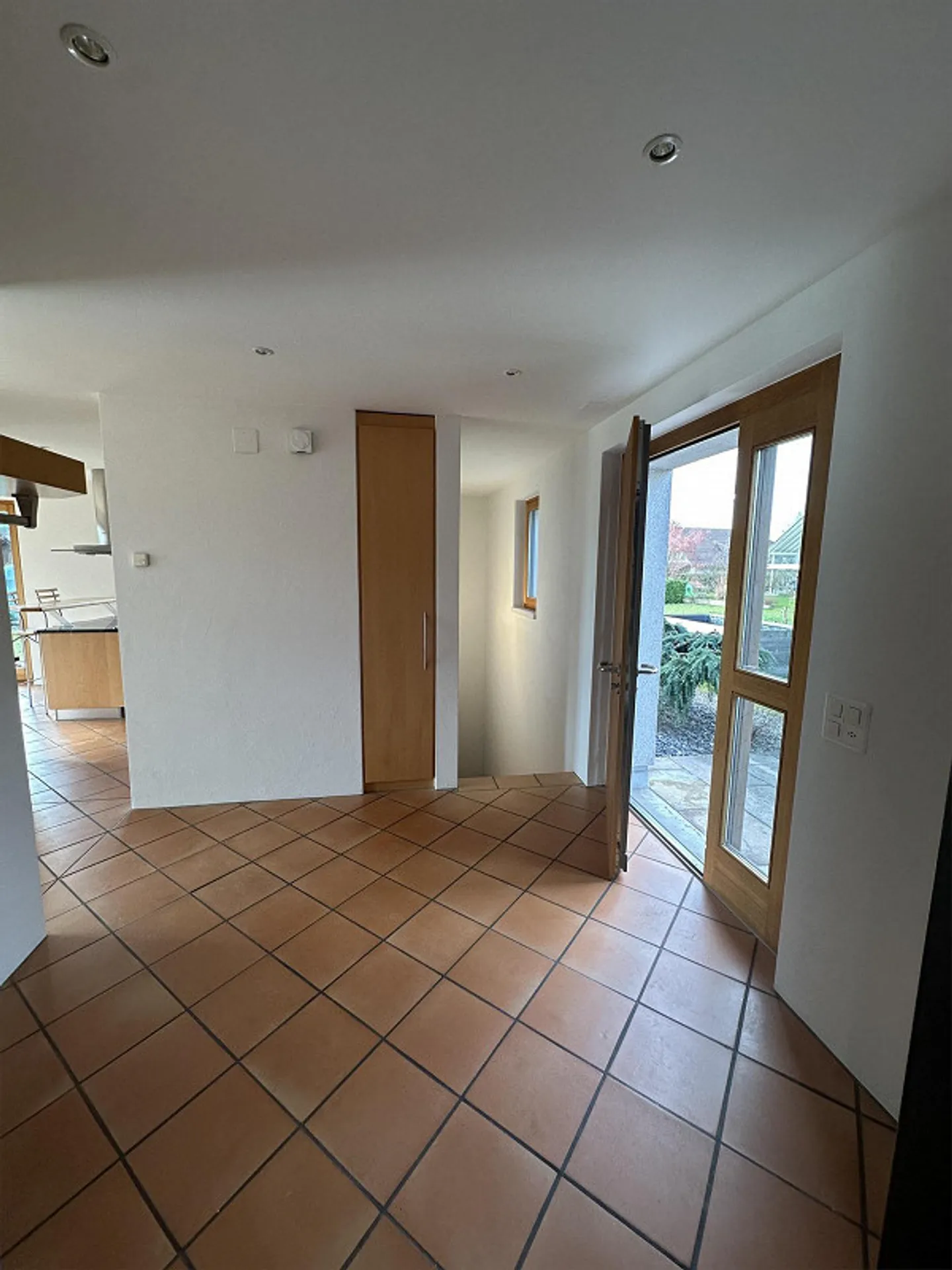 Incantevole casa bifamiliare di 4,5 stanze a Würenlingen - Foto 2 di 17