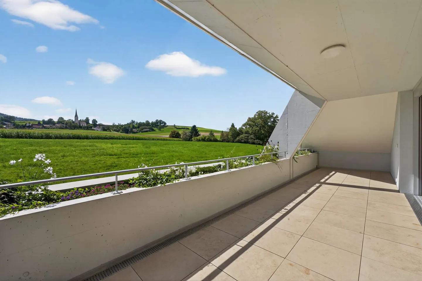 Maisonette moderna con terrazze - Foto 2 di 13