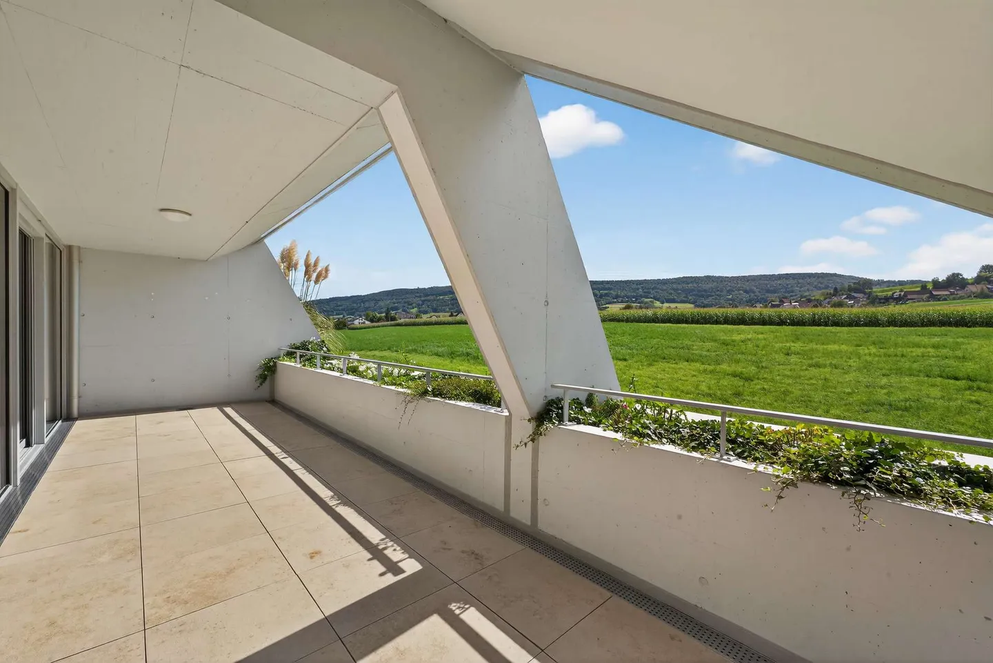 Maisonette moderna con terrazze - Foto 3 di 13