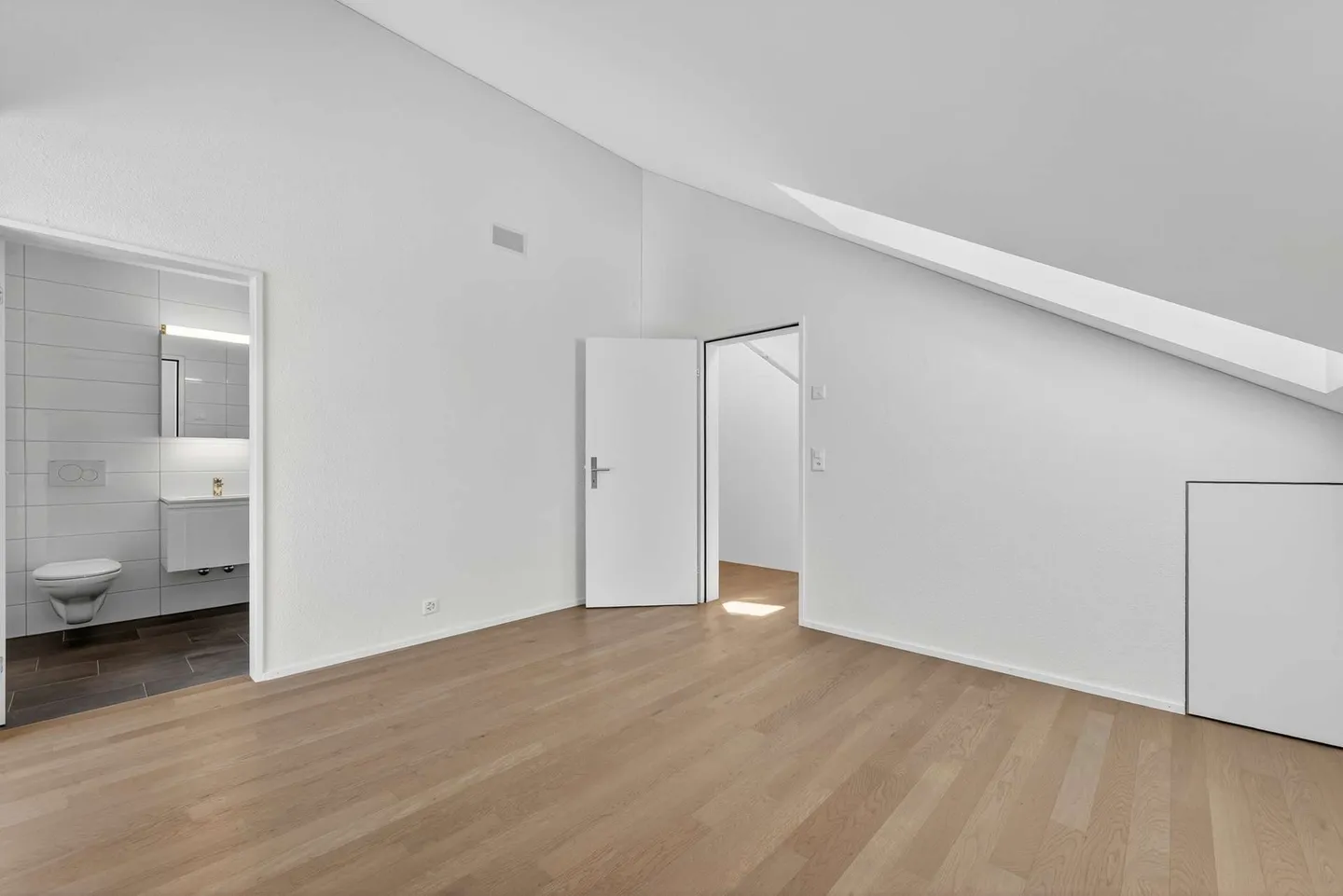 Maisonette moderna con terrazze - Foto 7 di 13