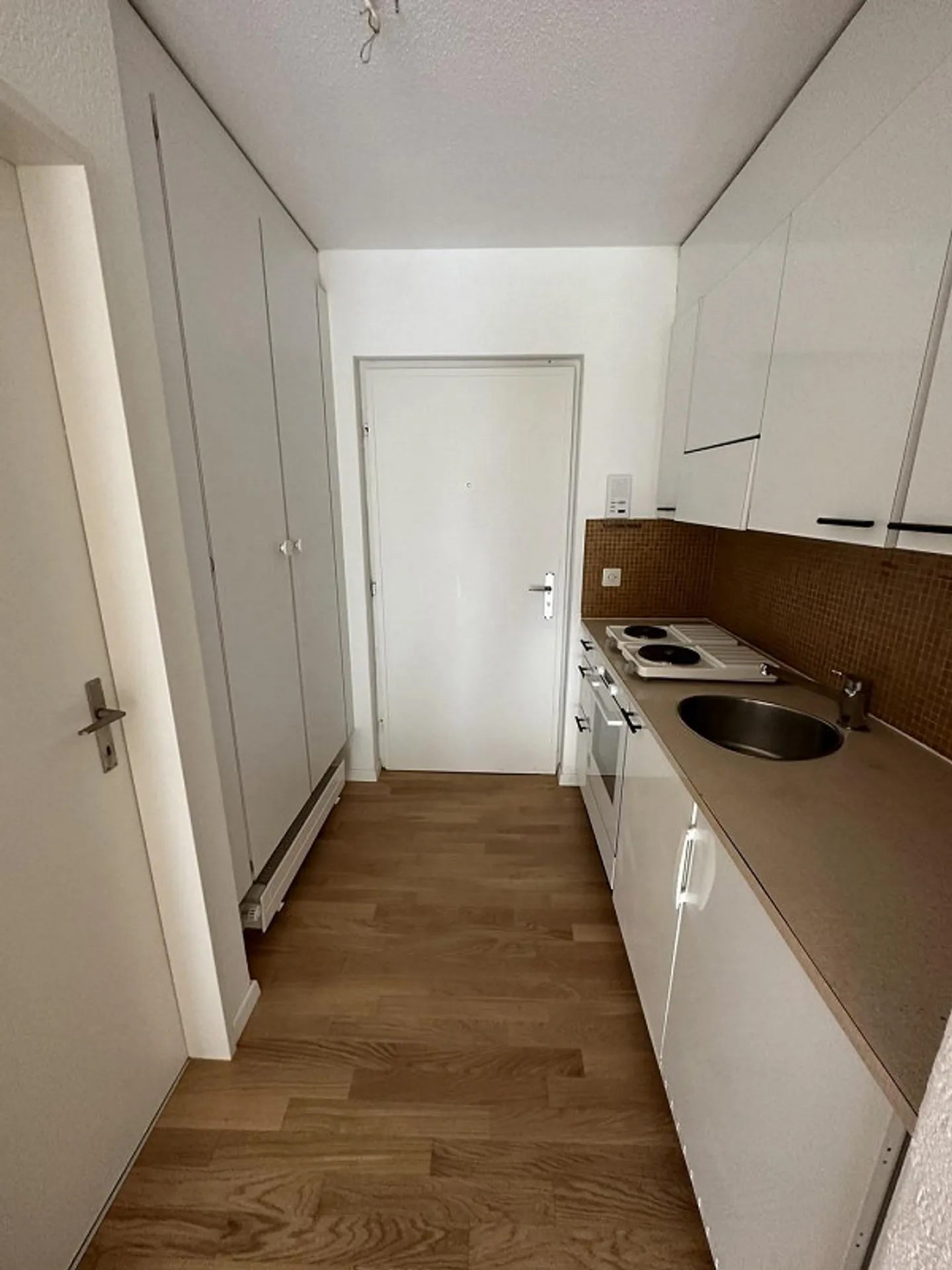 Appartement 1,5 pièces avec patio au rez-de-chaussée - Photo 4 sur 6