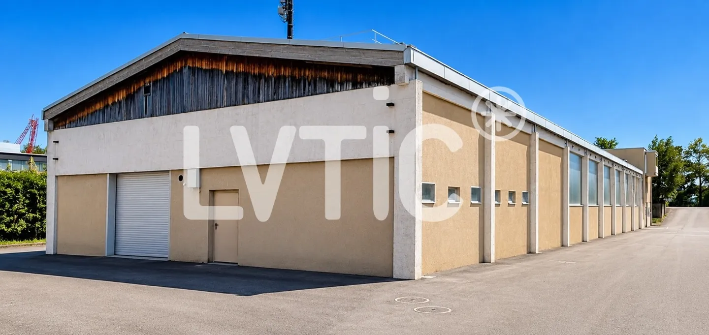 Capannone, deposito di 1240 m2 in affitto a Saint-Sulpice - Foto 5 di 7