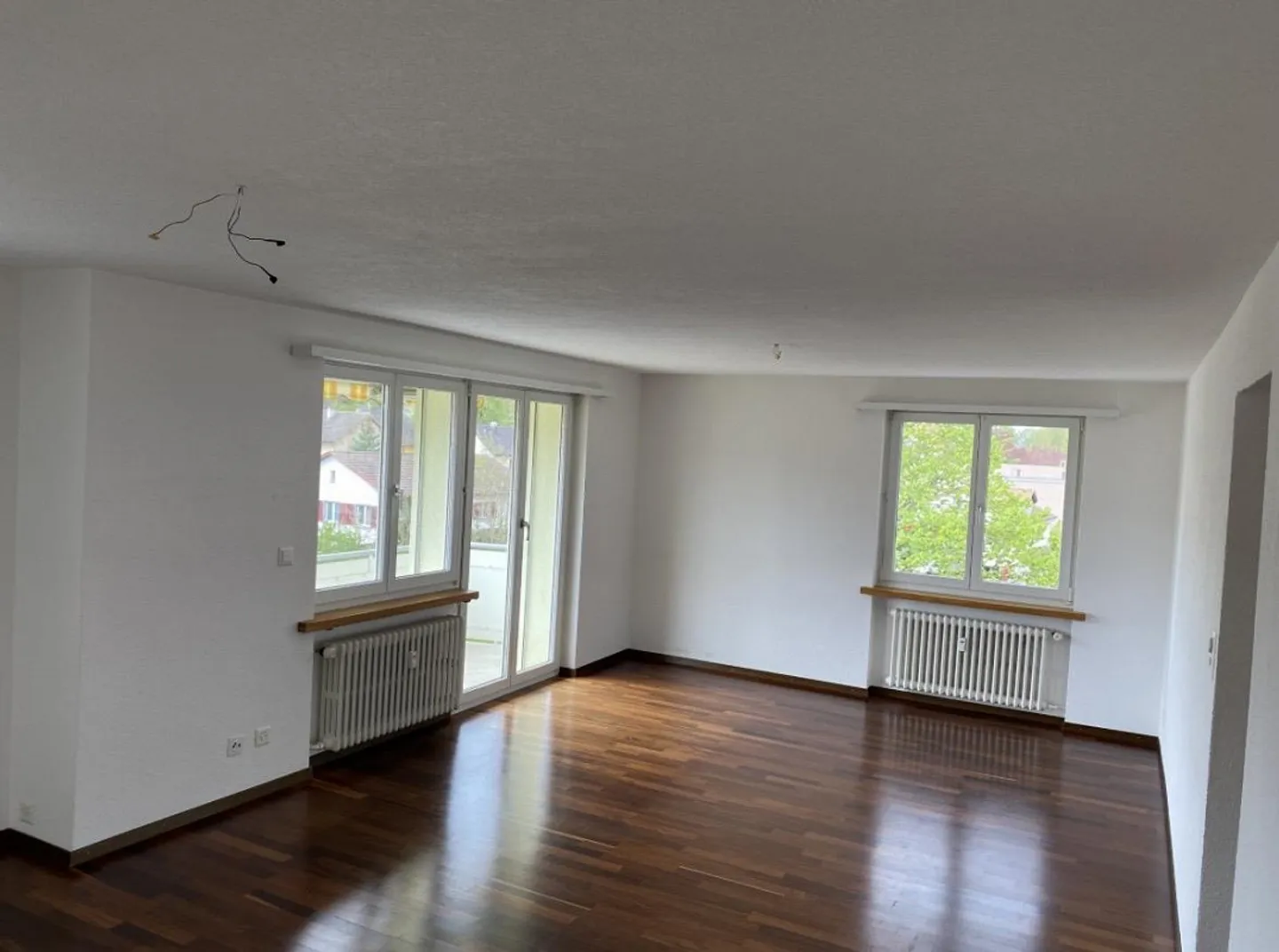 Appartamento affascinante di 4,5 stanze in un quartiere residenziale ben tenuto in affitto - Foto 5 di 8