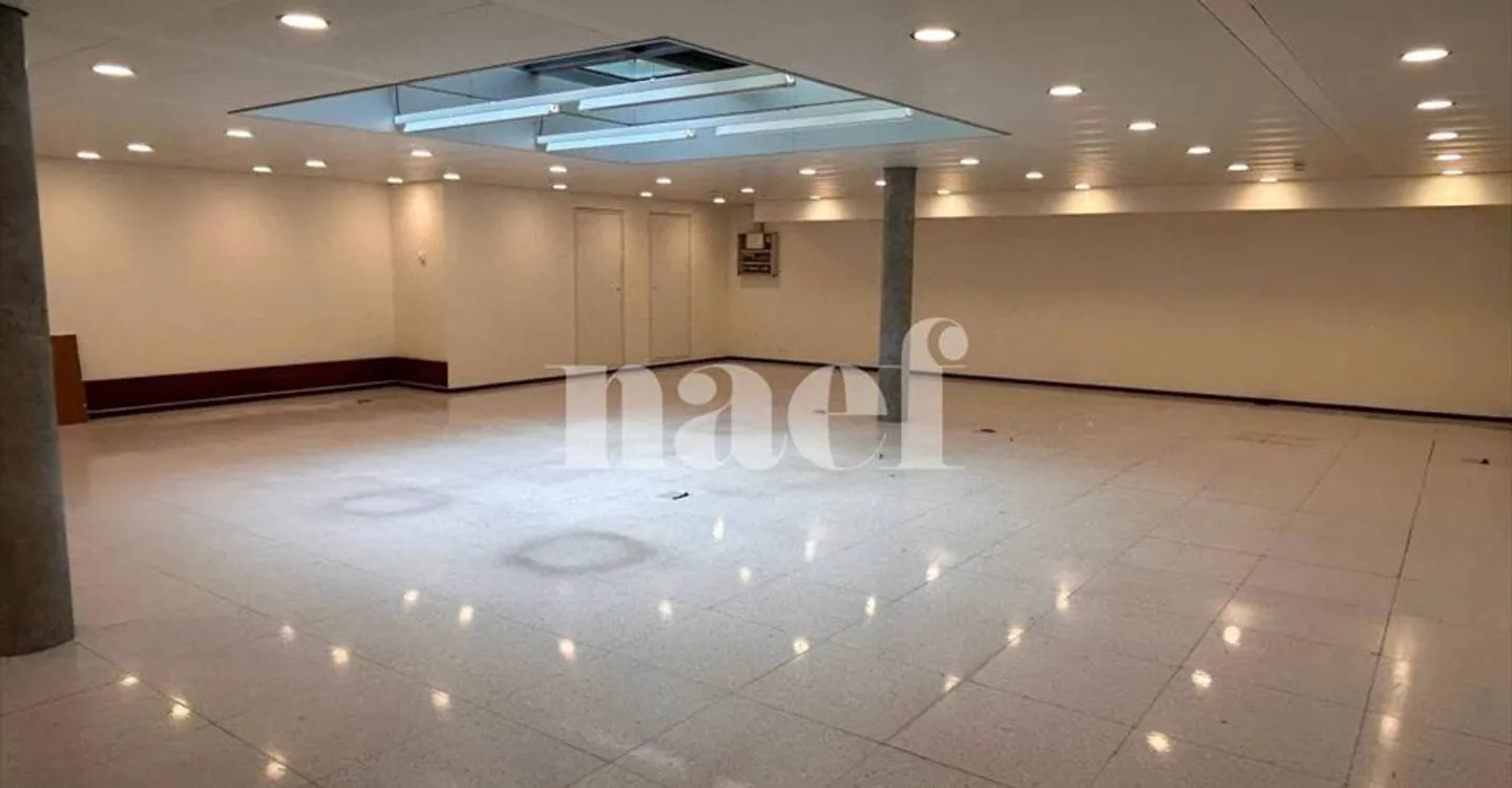 Office space for rent - Photo 2 of 3