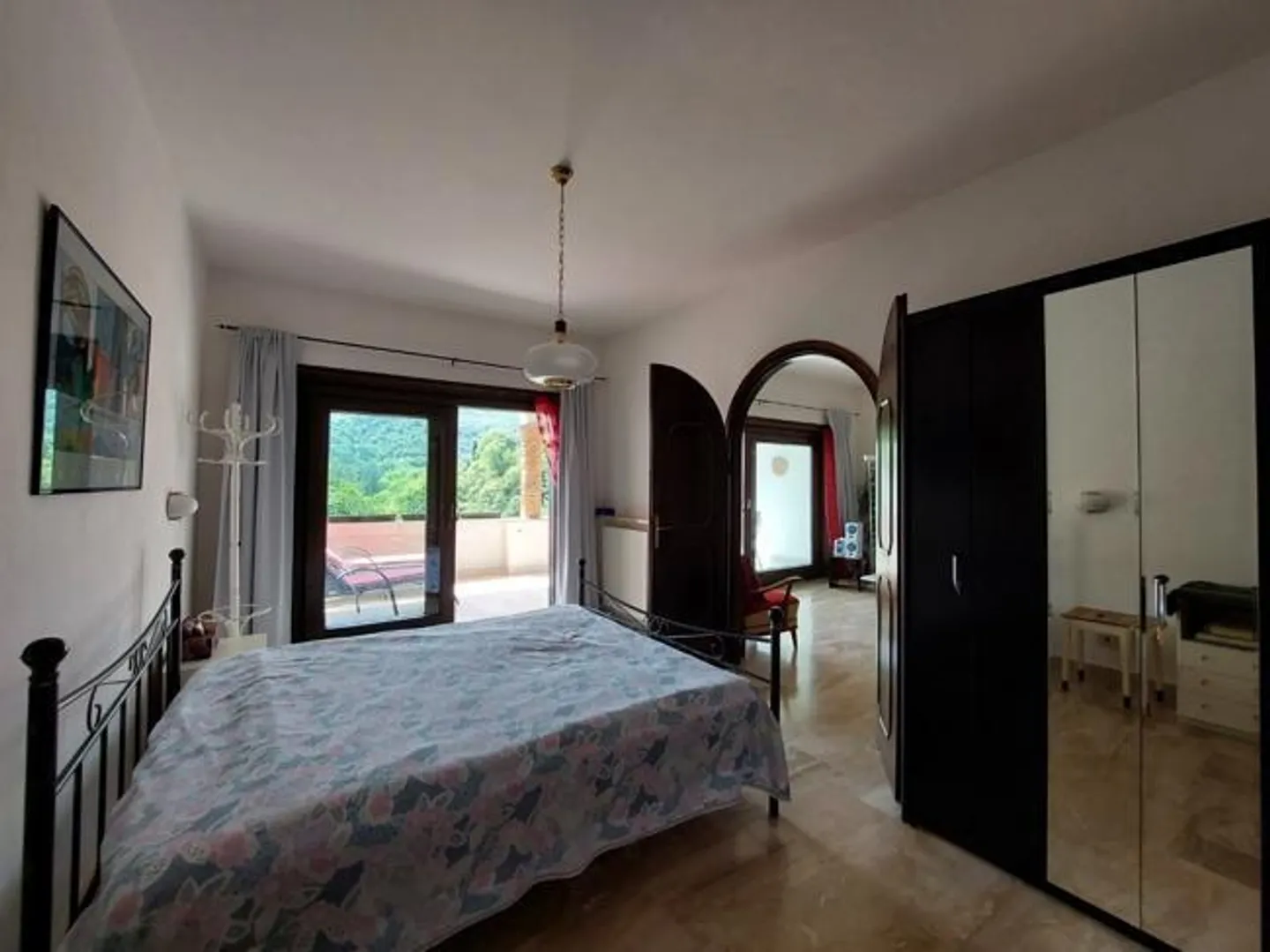 ITALIE - 5 km de la frontière suisse avec terrasse et garage 2,5 pièces - Photo 6 sur 10