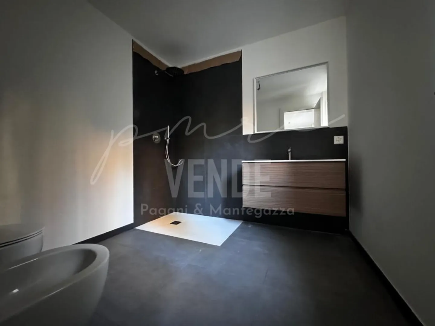 Appartamento 4,5 locali con giardino e vista parziale sul lago - Residenza Lumino Locarno - Foto 5 di 6