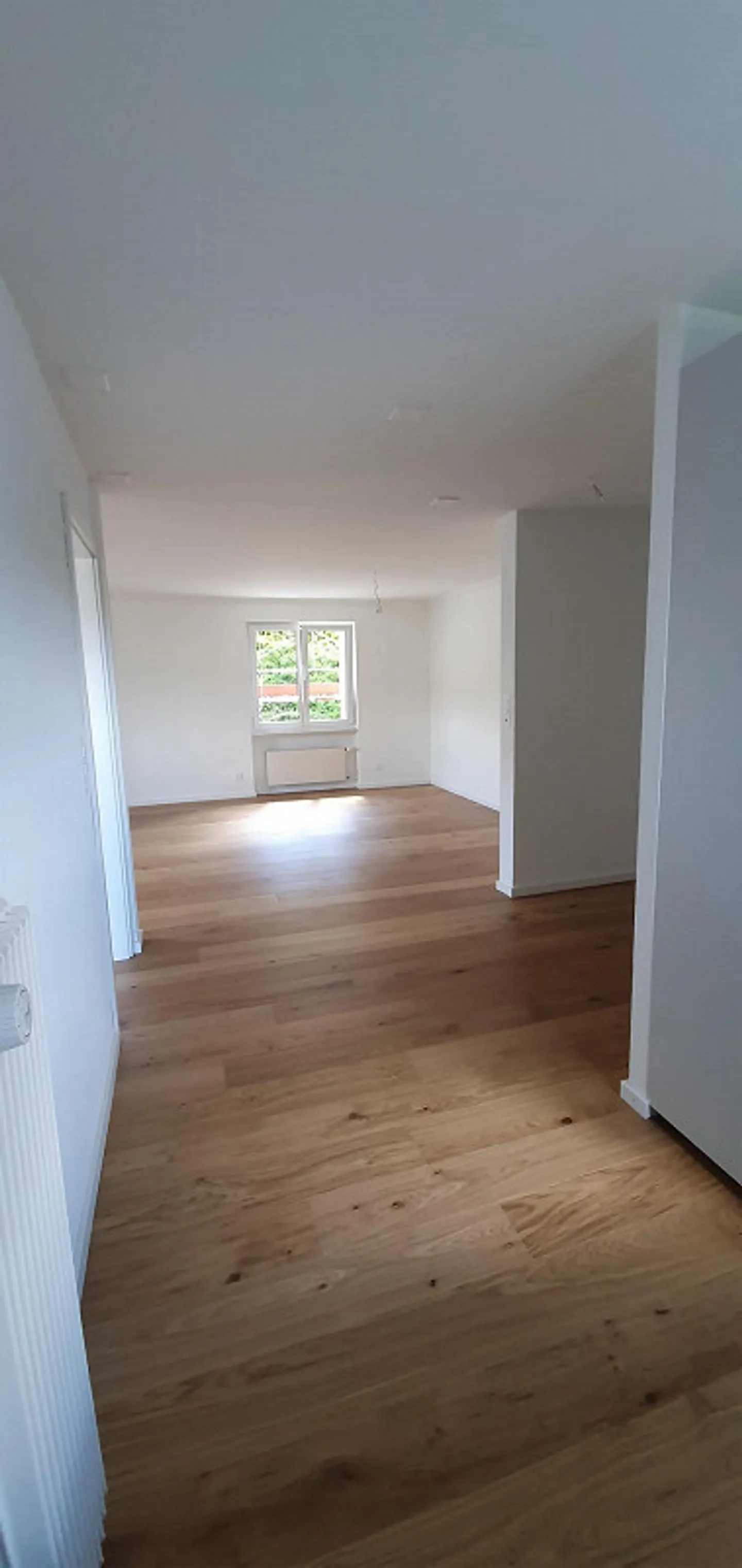 Modern, sunny 3.5-room apartment - Photo 3 of 10