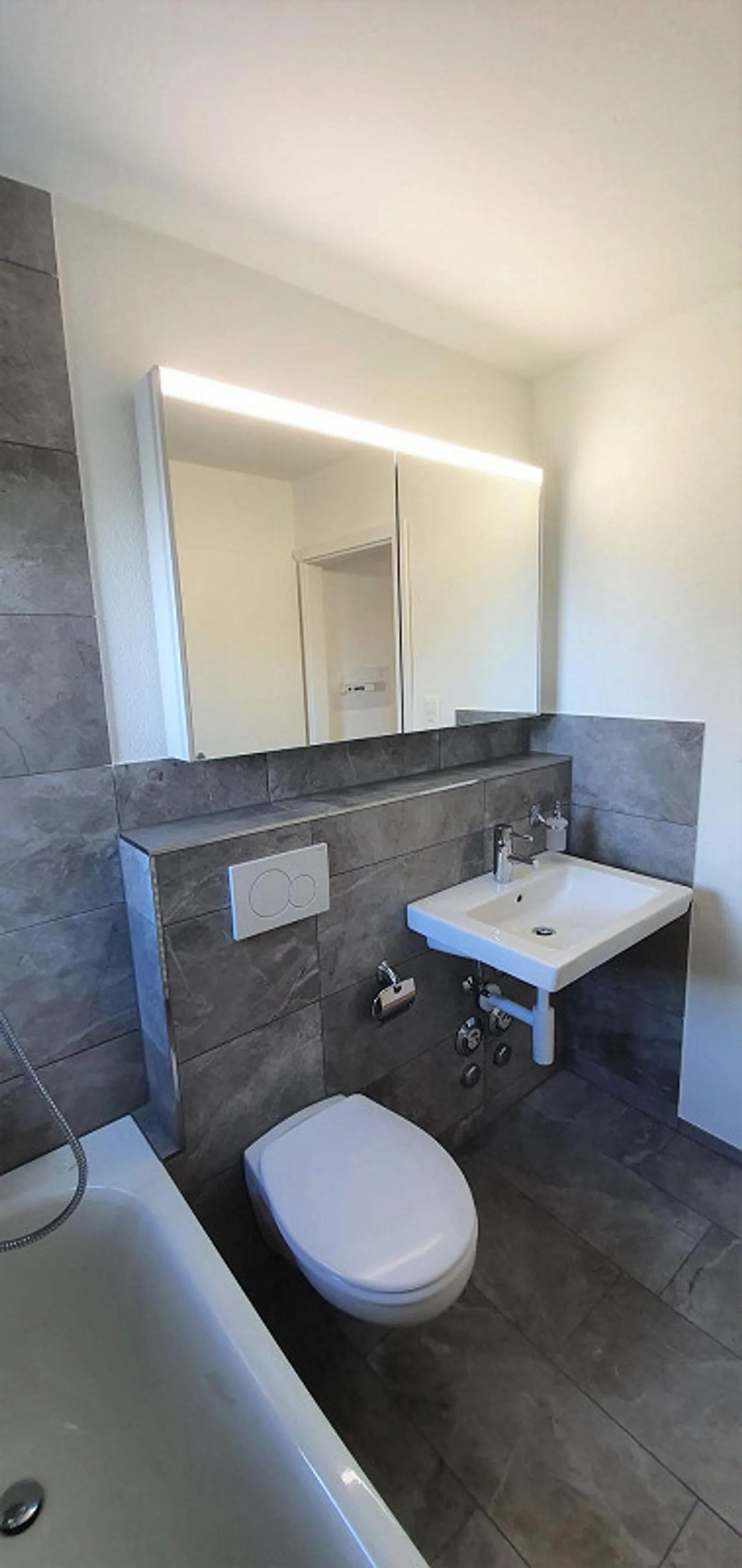 Modern, sunny 3.5-room apartment - Photo 7 of 10