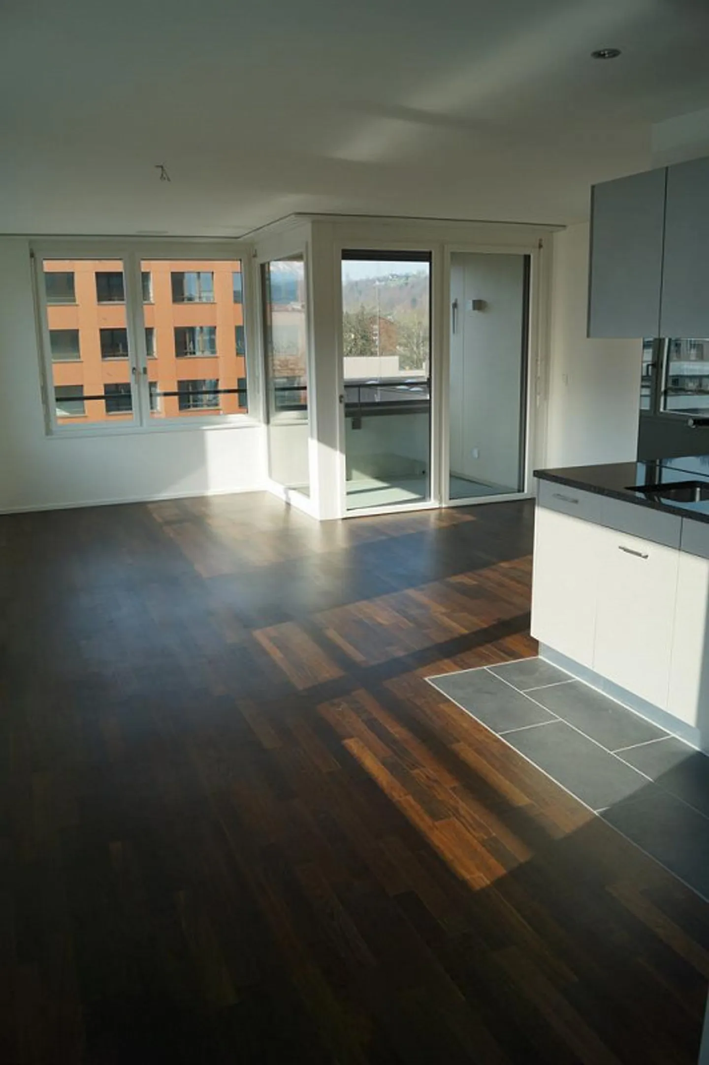 Centrally Located 1.5 Room Apartment - Photo 3 of 5