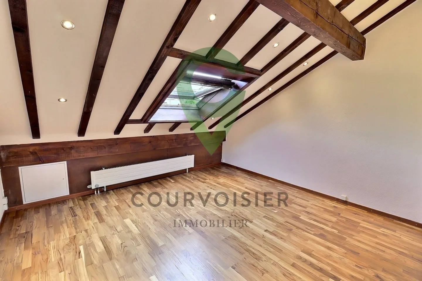Maison familiale rénovée avec jardin & piscine - Photo 14 sur 14