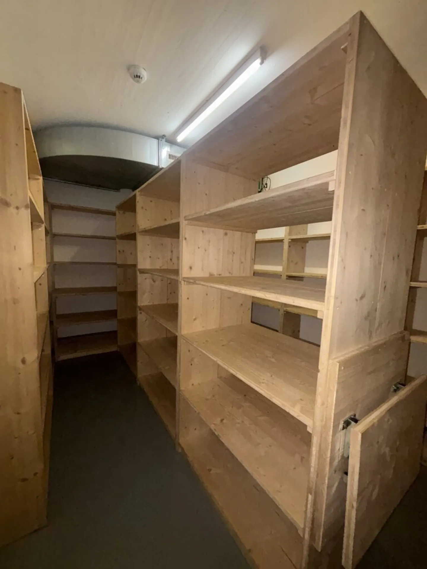 Deposito sicuro - vicino all'aeroporto - Foto 2 di 2