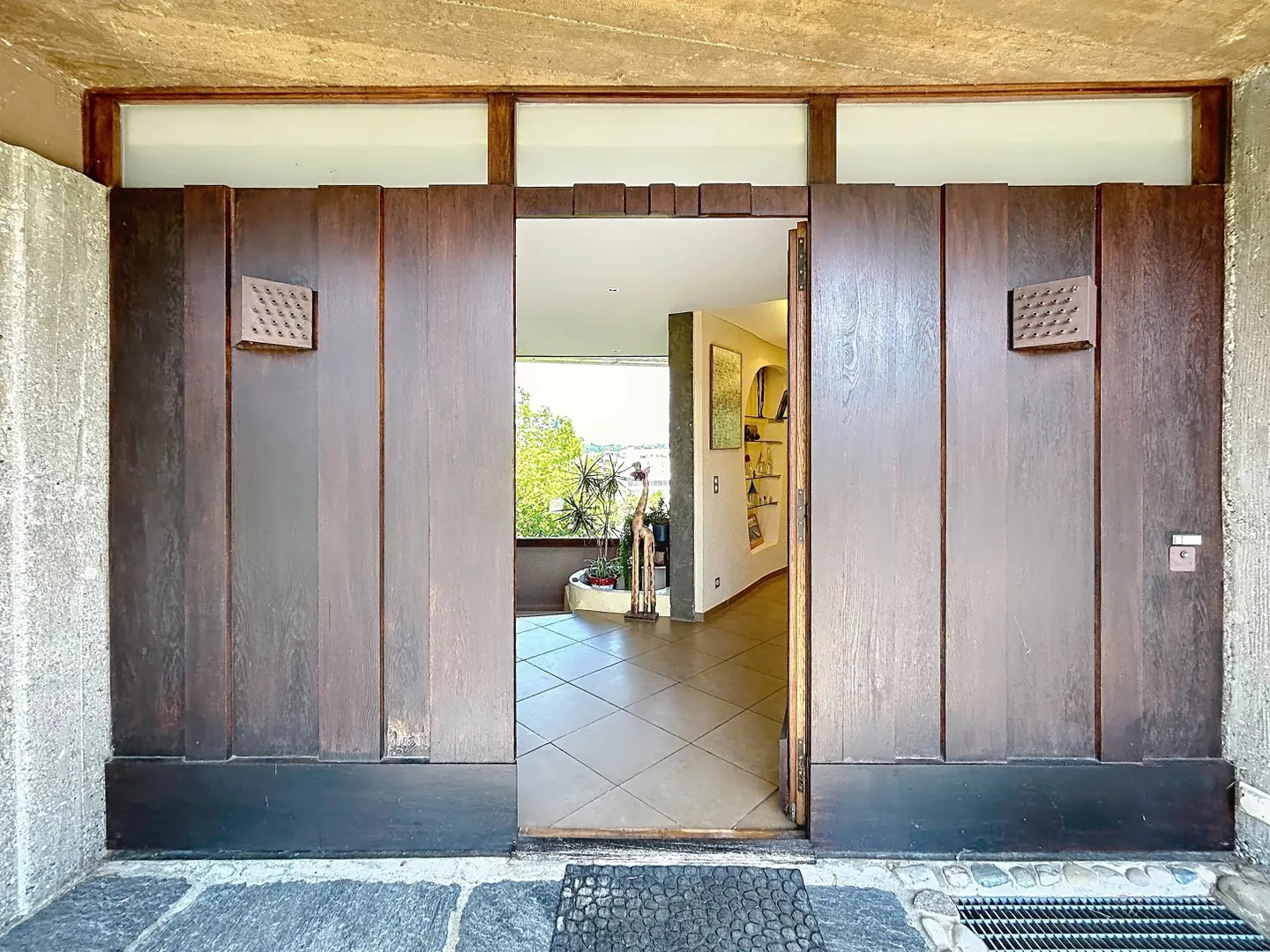 Villa for sale - Photo 1 of 6