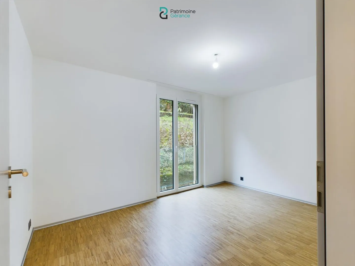 Neue 3.5-Zimmer-Wohnung mit großem Balkon - Foto 5 von 11