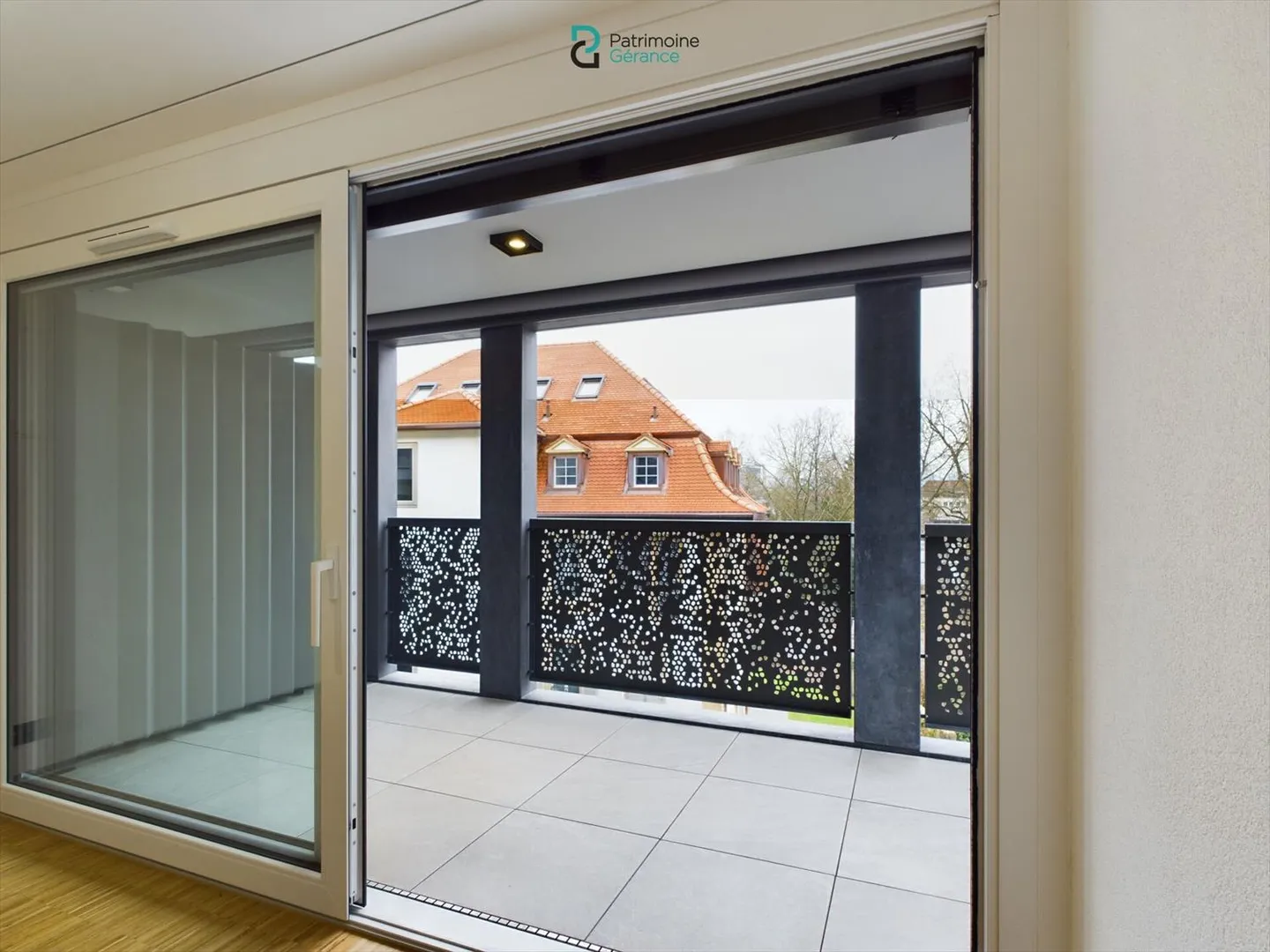 Neue 3.5-Zimmer-Wohnung mit großem Balkon - Foto 7 von 11
