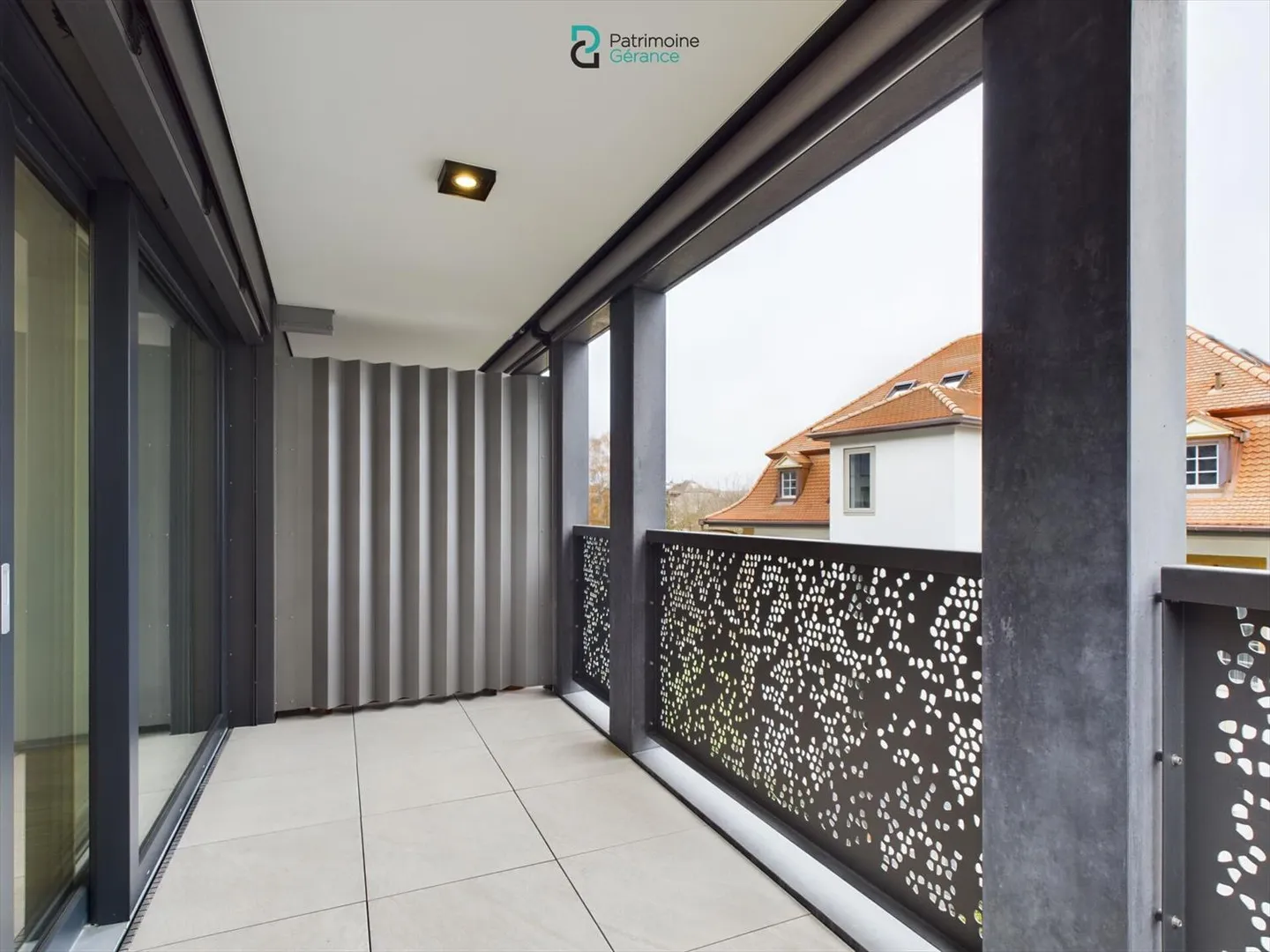 Neue 3.5-Zimmer-Wohnung mit großem Balkon - Foto 9 von 11