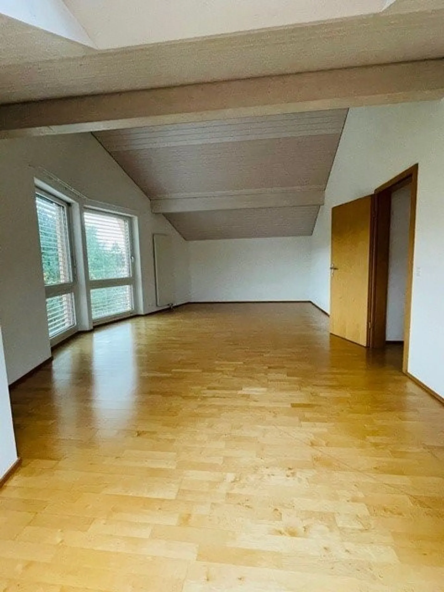Bellissimo appartamento mansardato di 2,5 locali vicino al centro del villaggio! - Foto 10 di 12