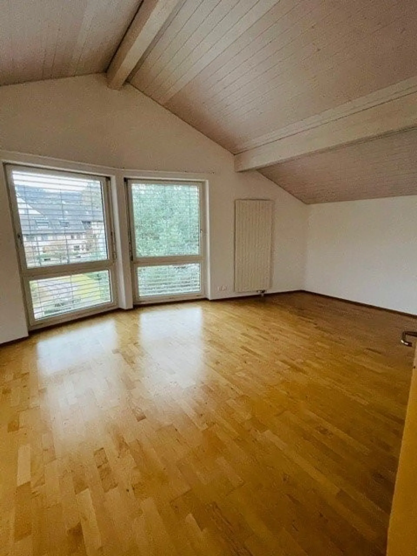 Bellissimo appartamento mansardato di 2,5 locali vicino al centro del villaggio! - Foto 11 di 12