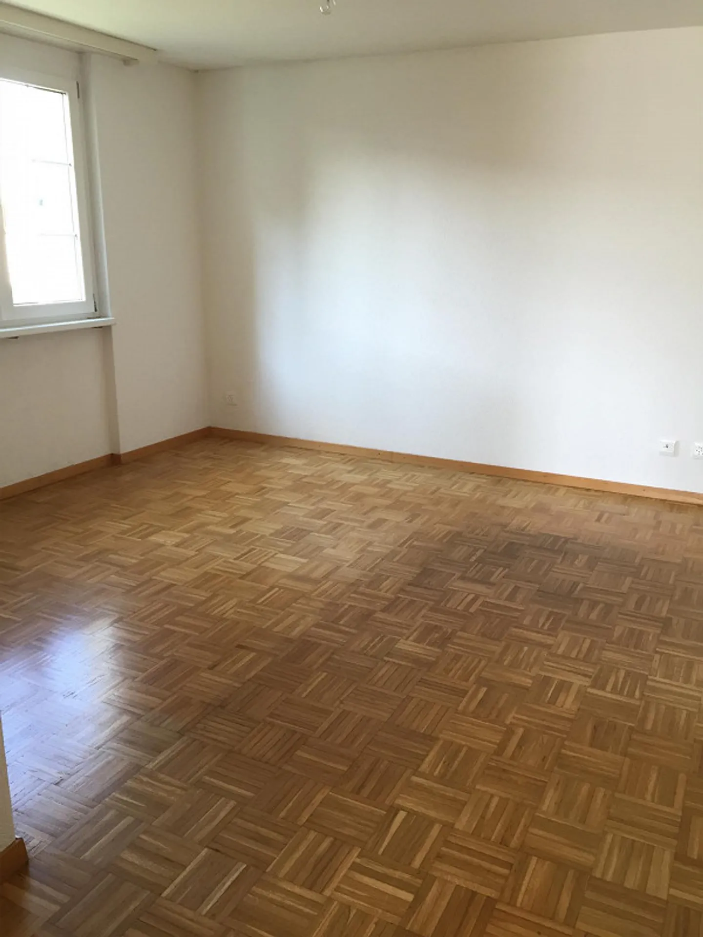 Appartement ensoleillé de 4,5 pièces avec grand balcon près du lac de Constance - Photo 9 sur 11