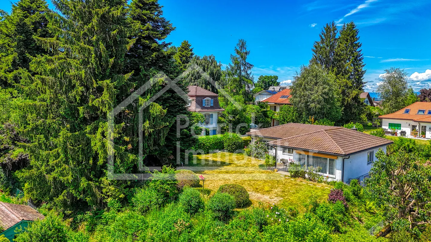 Villa spacieuse avec vue imprenable - Photo 2 sur 16