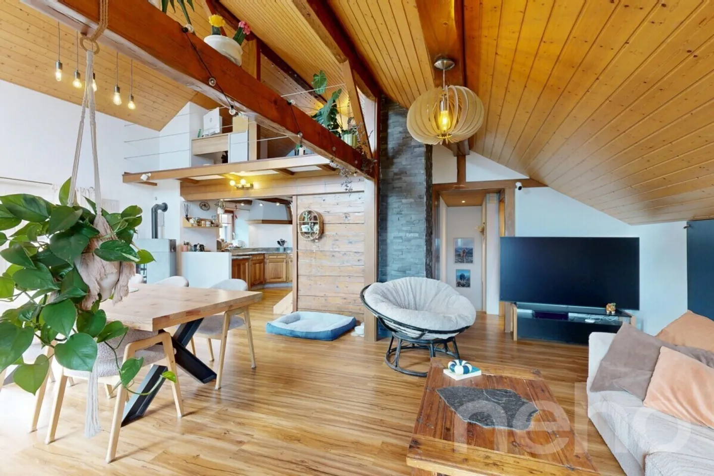 Salvan : Maison individuelle rénovée avec potentiel de rendement - Photo 5 sur 12