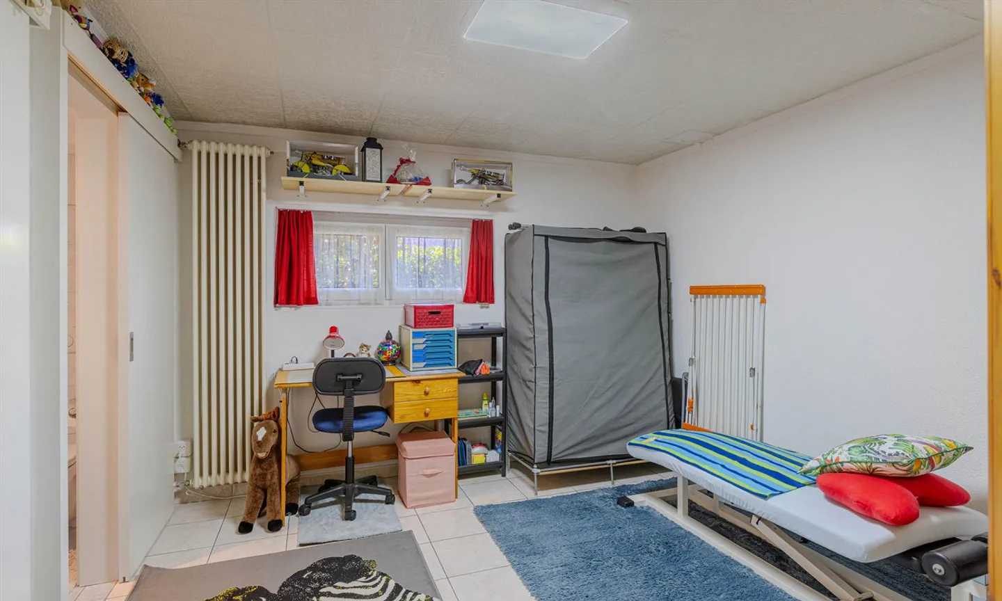 Komfortables Haus 4.5 Zimmer renoviert in Cadenazzo - Foto 9 von 9