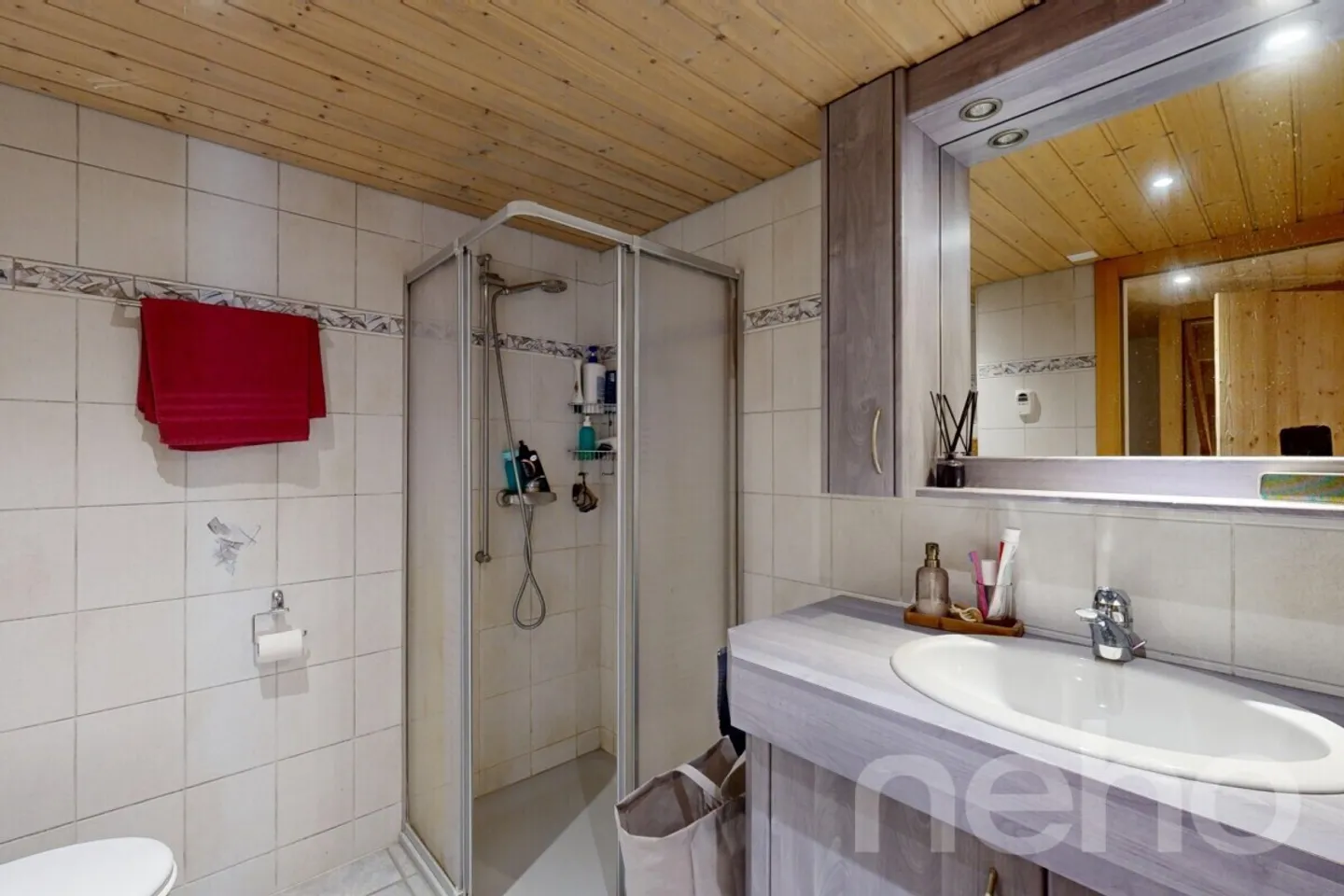 Salvan : Maison individuelle rénovée avec potentiel de rendement - Photo 11 sur 12