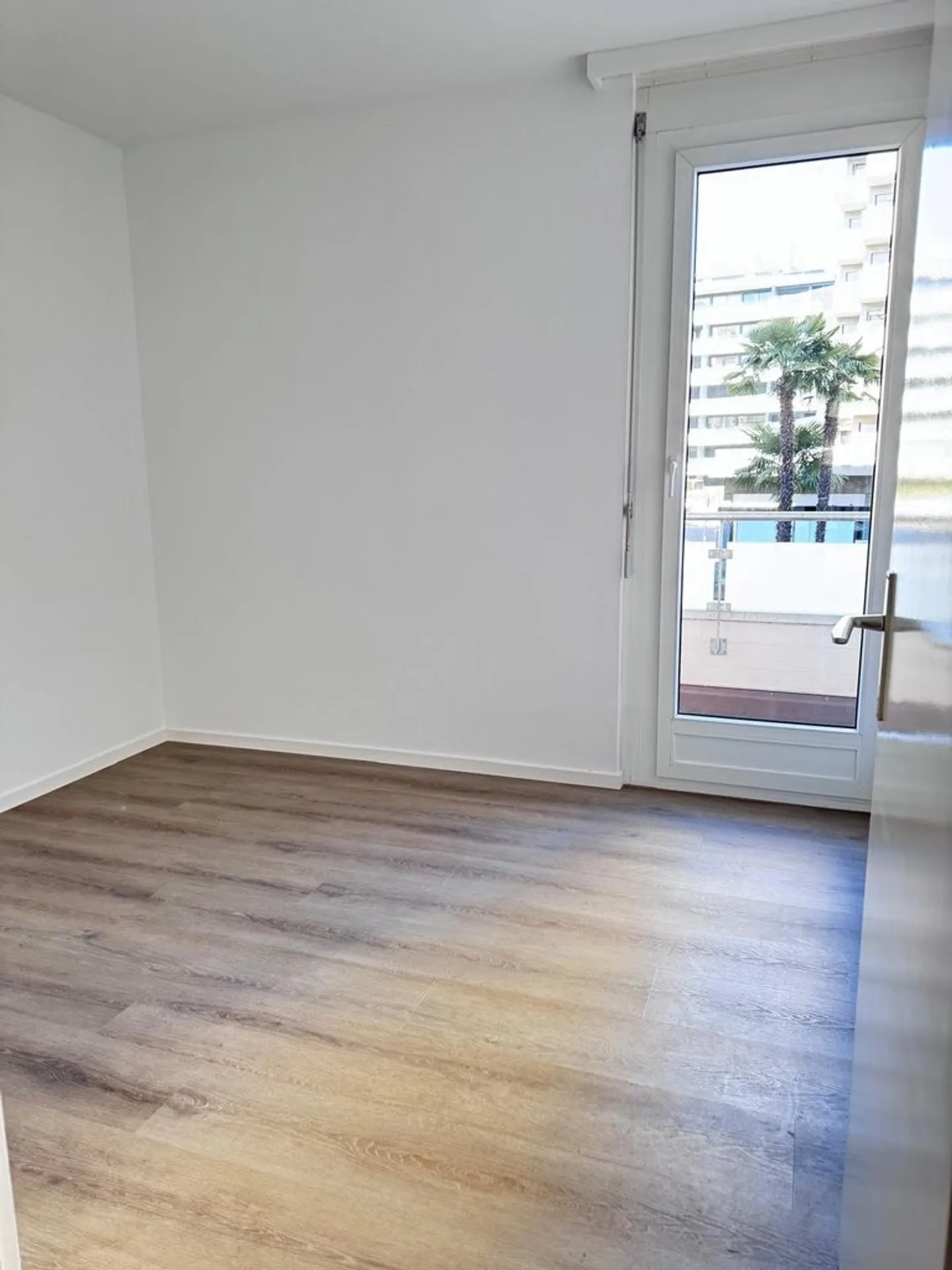 Two-room apartment in a strategic location - Photo 5 of 6