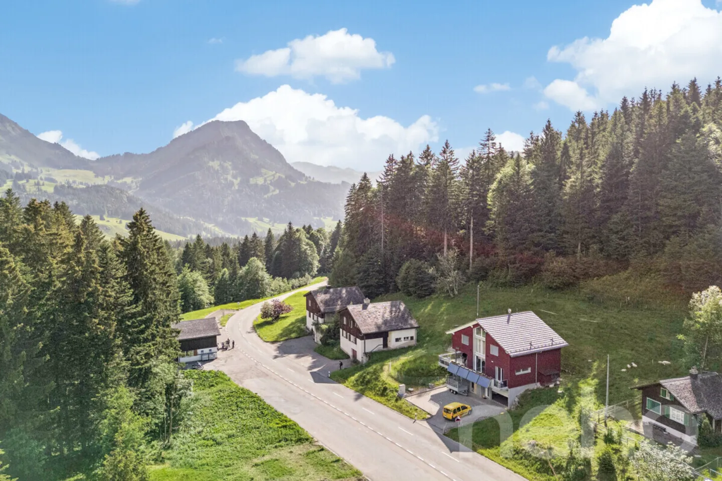 Maison individuelle de 6,5 pièces dans un emplacement naturel au pied du Säntis - Photo 2 sur 12
