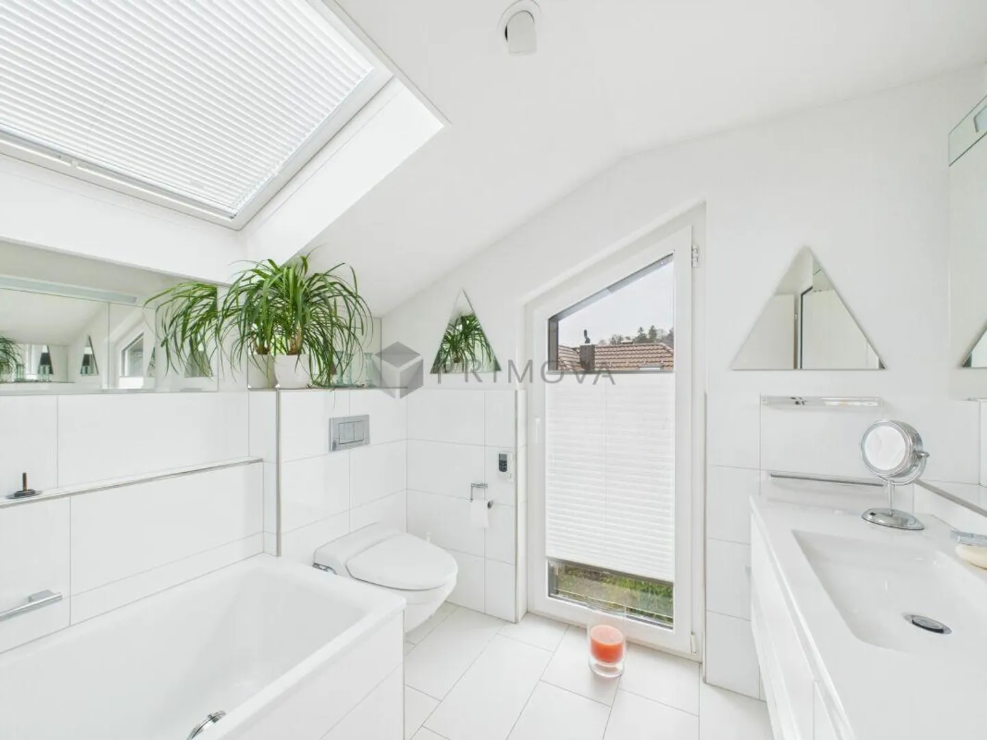 Stylish Living with Lake View and Private Garden - Photo 7 of 8