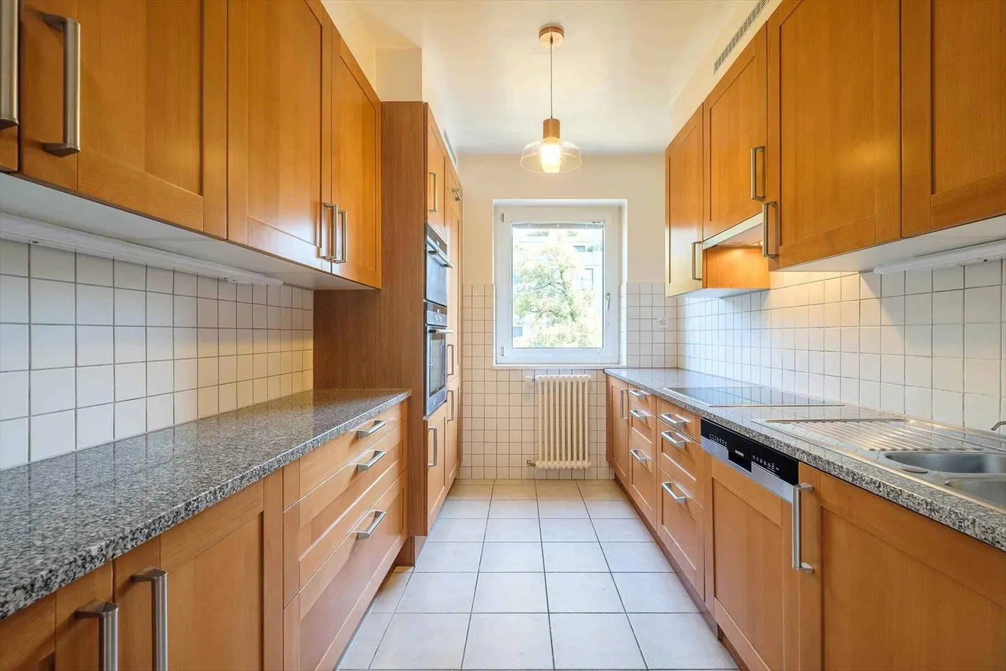 Appartamento esclusivo e bello di 9 stanze in un piano superiore - Foto 4 di 13