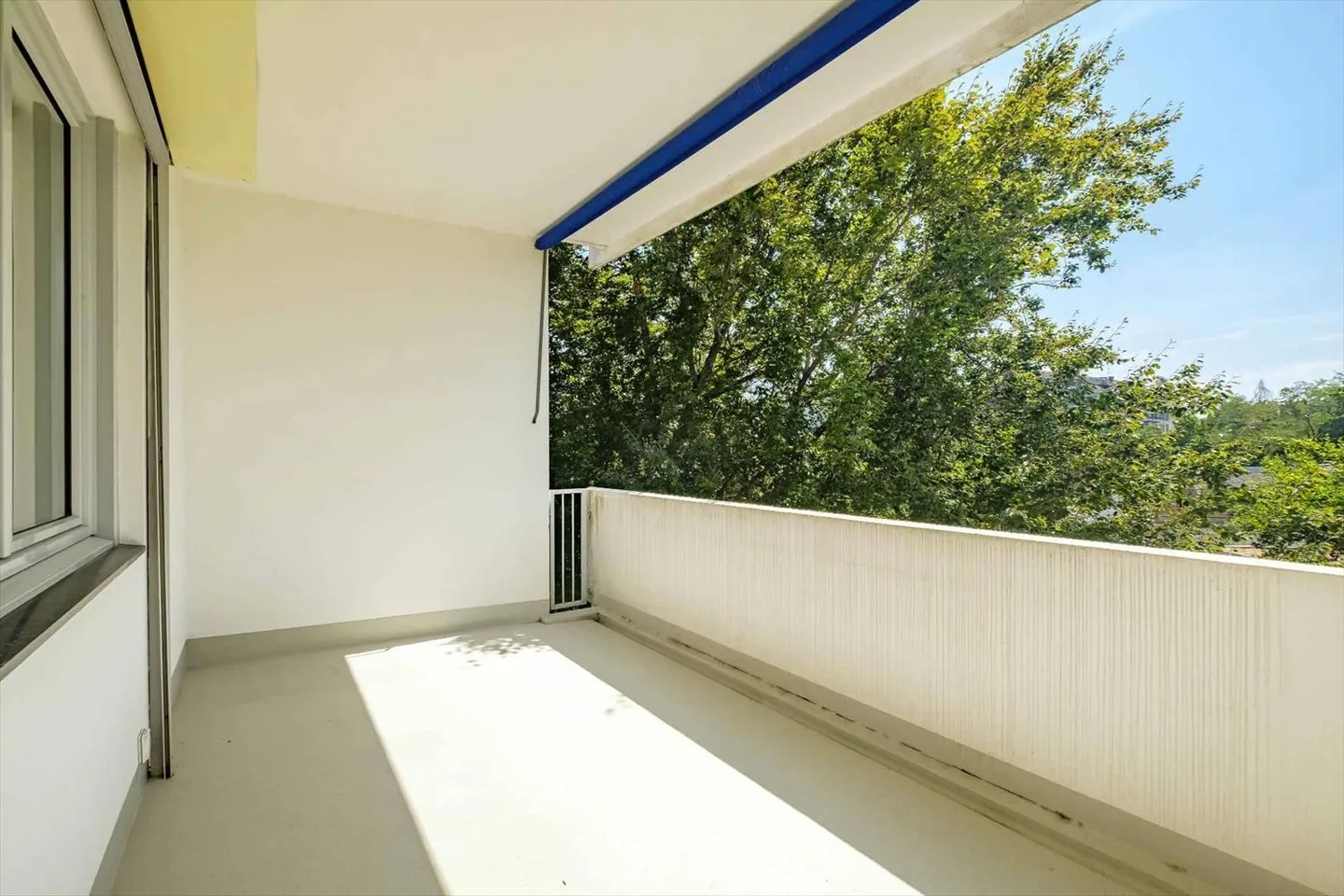 Appartamento esclusivo e bello di 9 stanze in un piano superiore - Foto 8 di 13