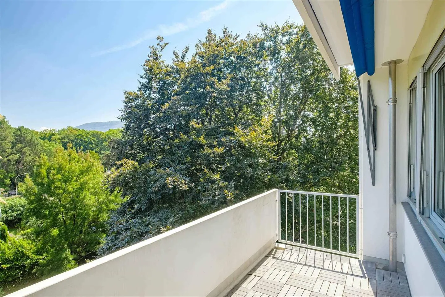 Appartamento esclusivo e bello di 9 stanze in un piano superiore - Foto 6 di 13