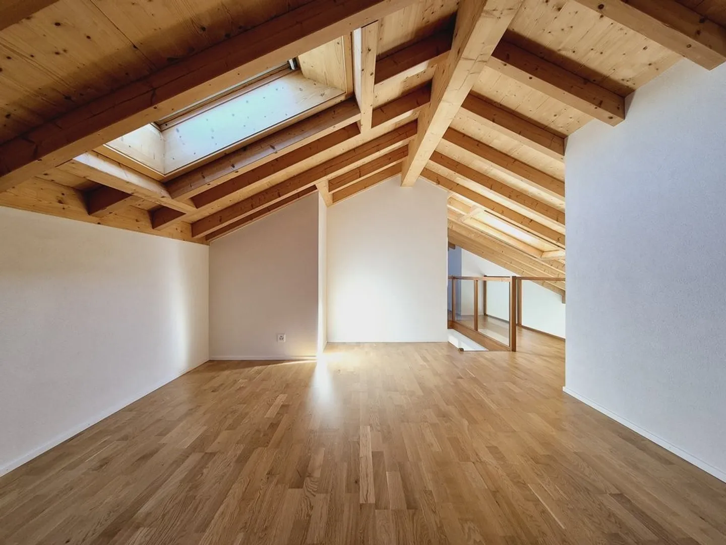 FARVAGNY - Appartement mansardé de 3,5 pièces au 2ème étage - Photo 7 sur 12
