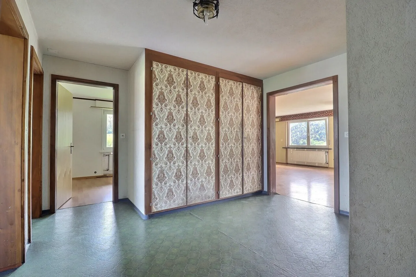Appartamento affascinante di 4,5 stanze con balcone e garage - Foto 6 di 11