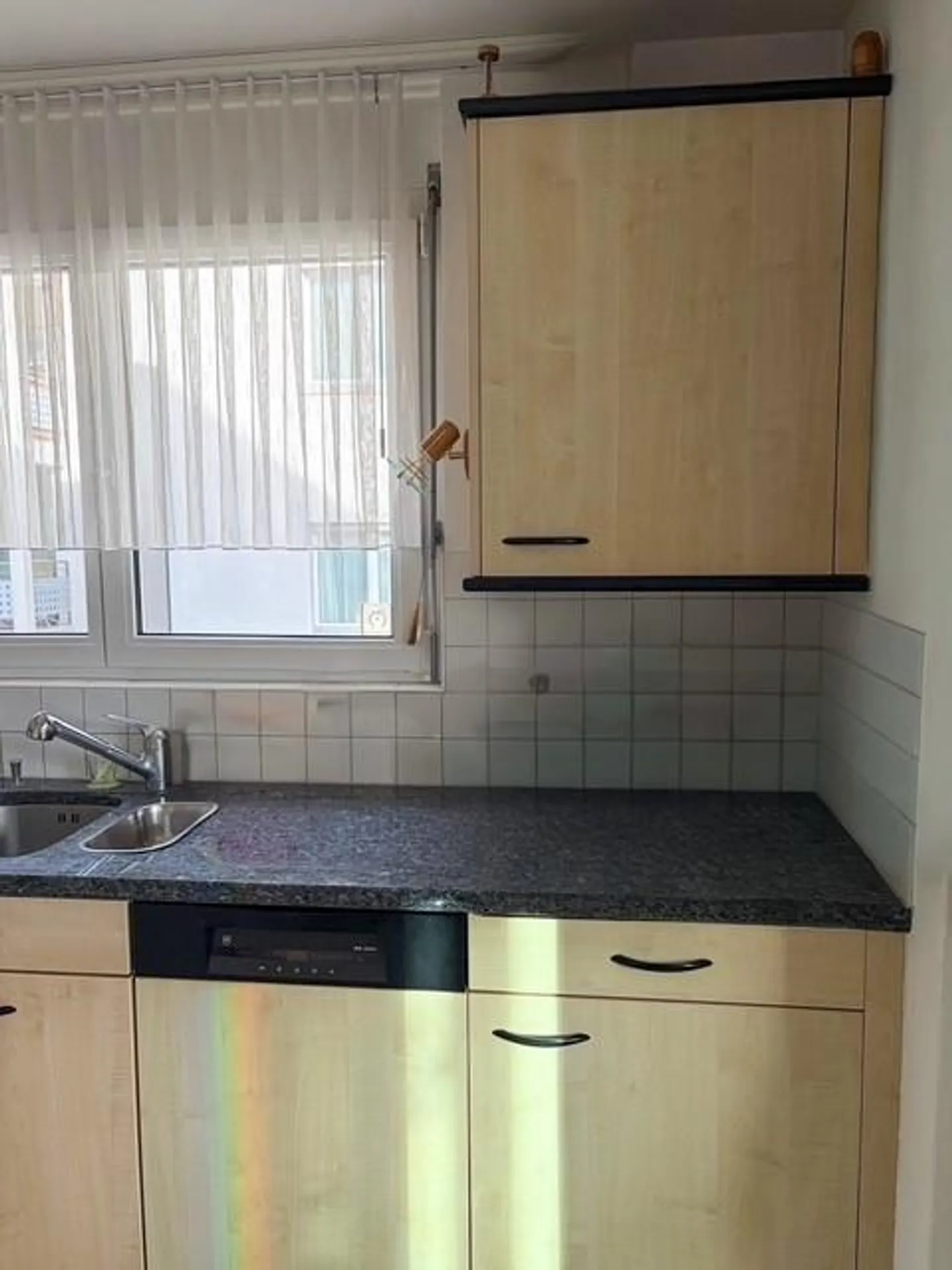 Appartamento 4,5 locali incluso 1 posto auto in garage da vendere! - Foto 3 di 17