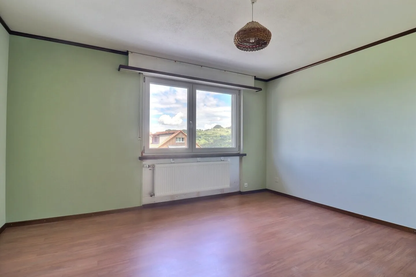 Appartamento affascinante di 4,5 stanze con balcone e garage - Foto 8 di 11
