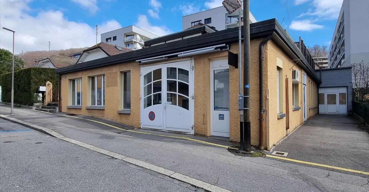 Spazio ufficio in affitto - Foto 2 di 13